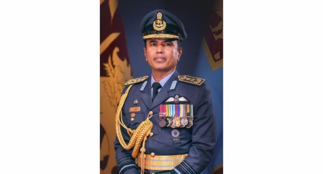 නව ගුවන් හමුදාපති රාජකාරි අරඹයි..